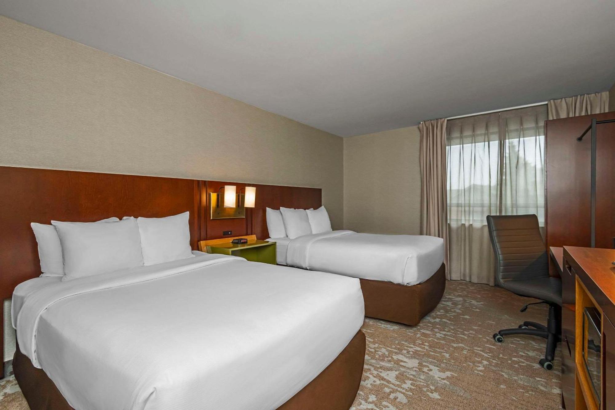 Comfort Inn Cambridge Exterior photo