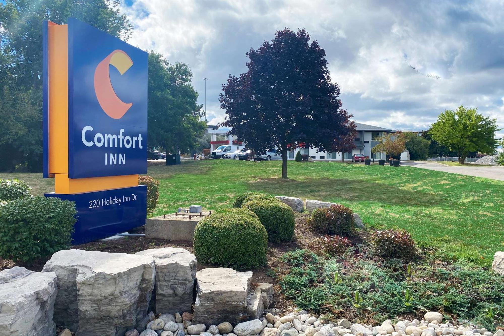 Comfort Inn Cambridge Exterior photo
